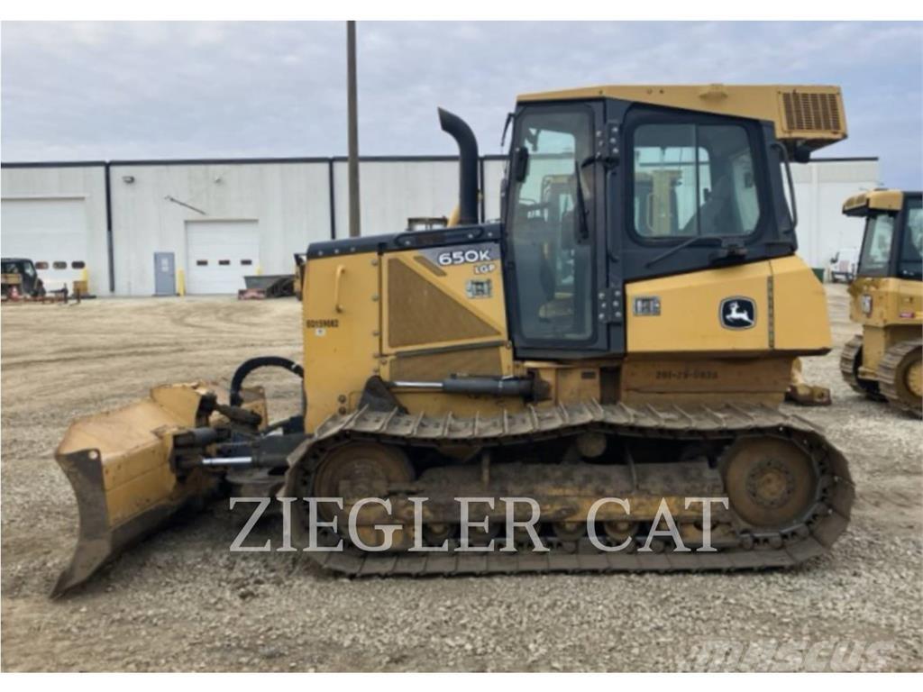 John Deere & CO. 650K LGP Dozers - Tratores rastos
