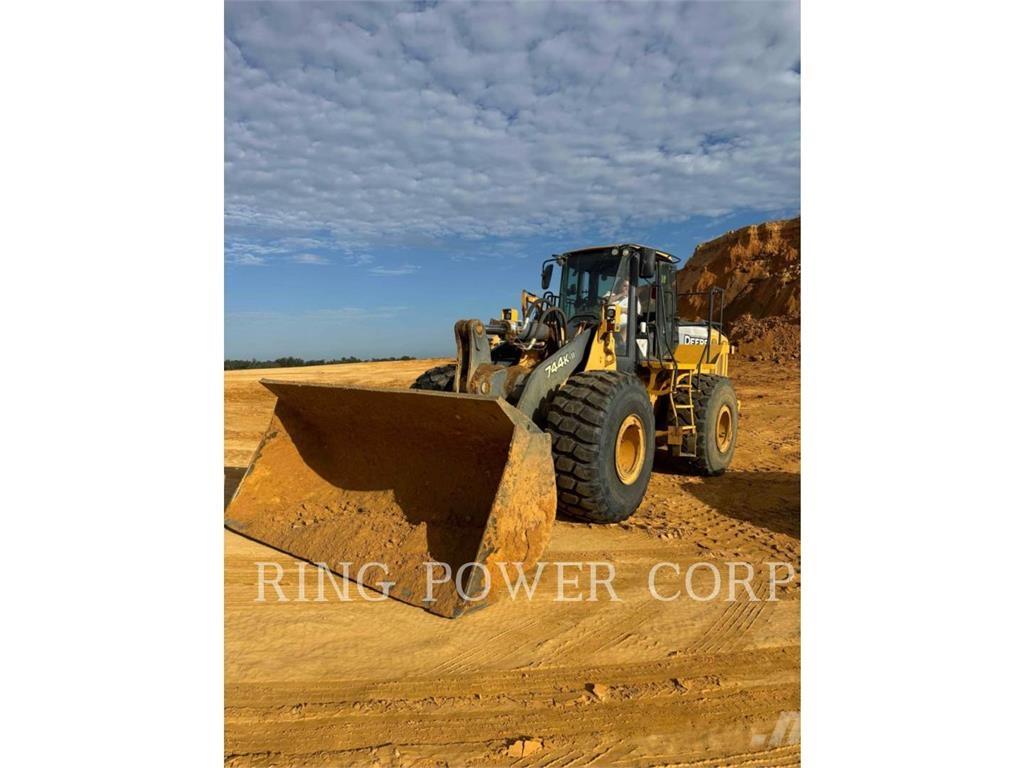 John Deere & CO. 744K Carregadeiras de rodas