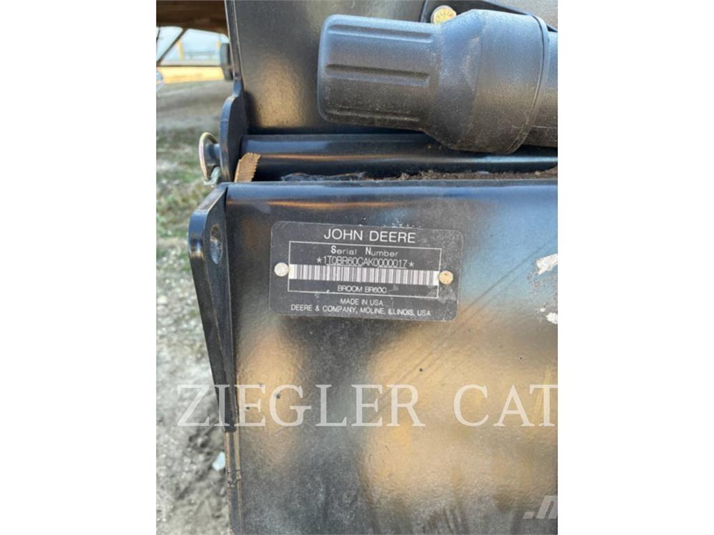 John Deere & CO. BR60C Elevadores braços articulados