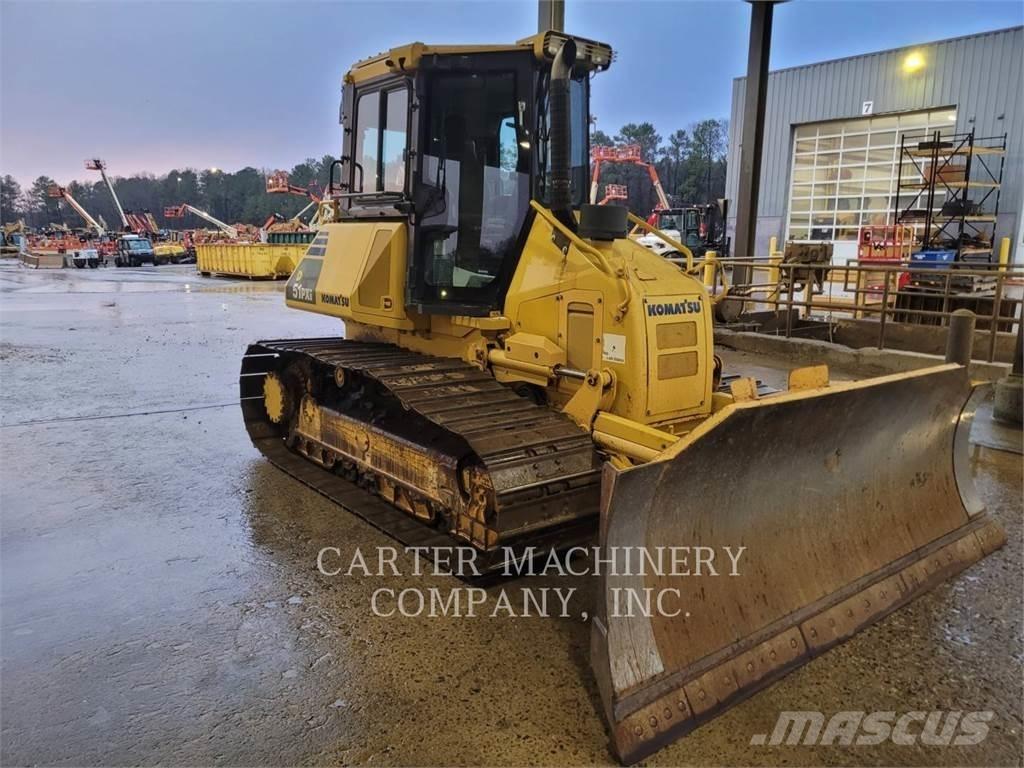 Komatsu D51 PXI Dozers - Tratores rastos