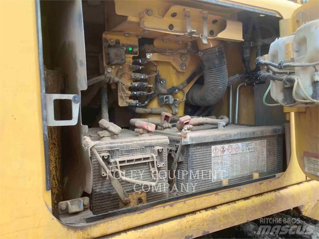 Komatsu D85EXI Dozers - Tratores rastos