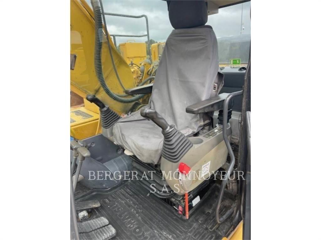Komatsu HB215 Escavadeiras de esteiras