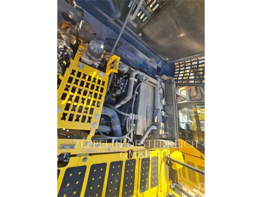 Komatsu PC210LC-11EQ Escavadeiras de esteiras