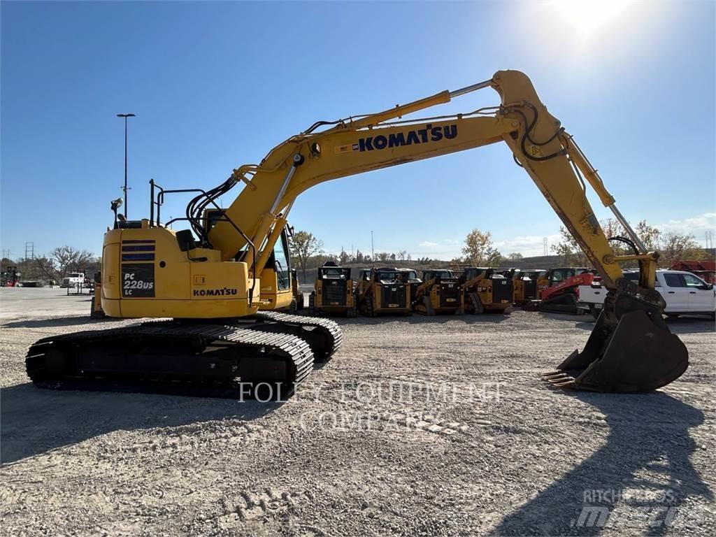 Komatsu PC228USLC Escavadeiras de esteiras