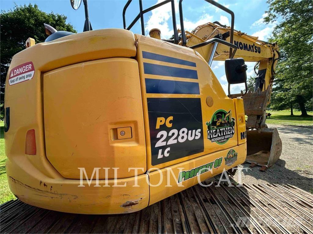 Komatsu PC228USLC-10 Escavadeiras de esteiras
