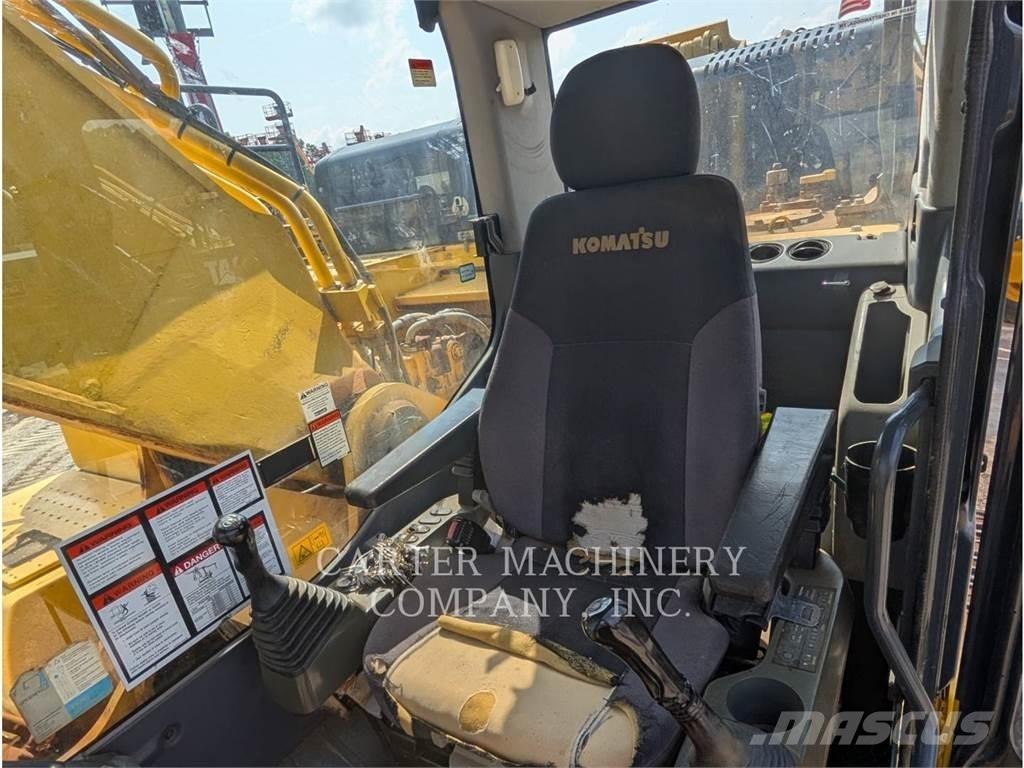 Komatsu PC490 Escavadeiras de esteiras