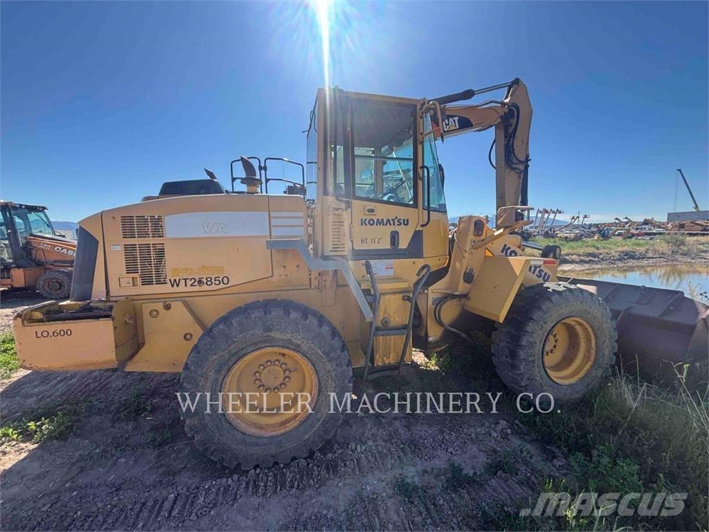 Komatsu WA250-5L Carregadeiras de rodas