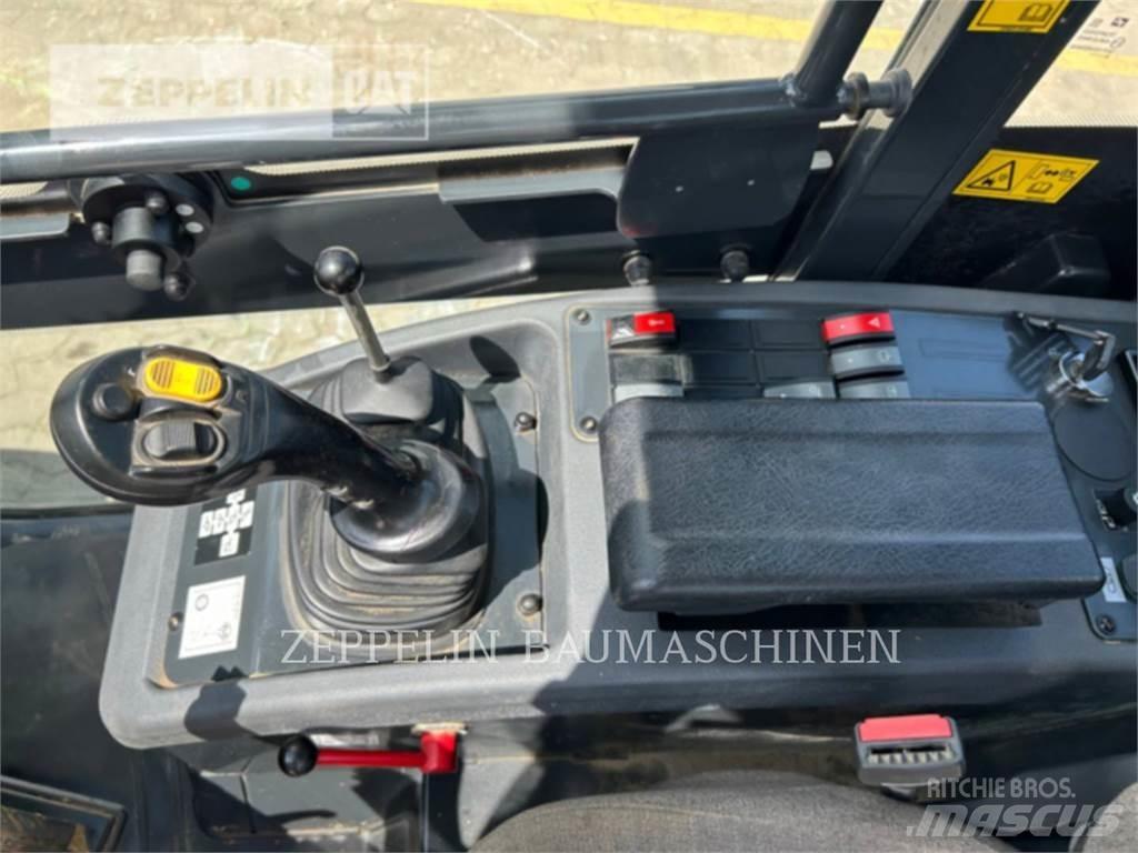 Komatsu WA80M-8EO Carregadeiras de rodas