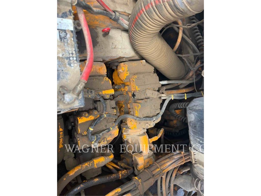 LeeBoy L8816 T Espalhadoras de asfalto