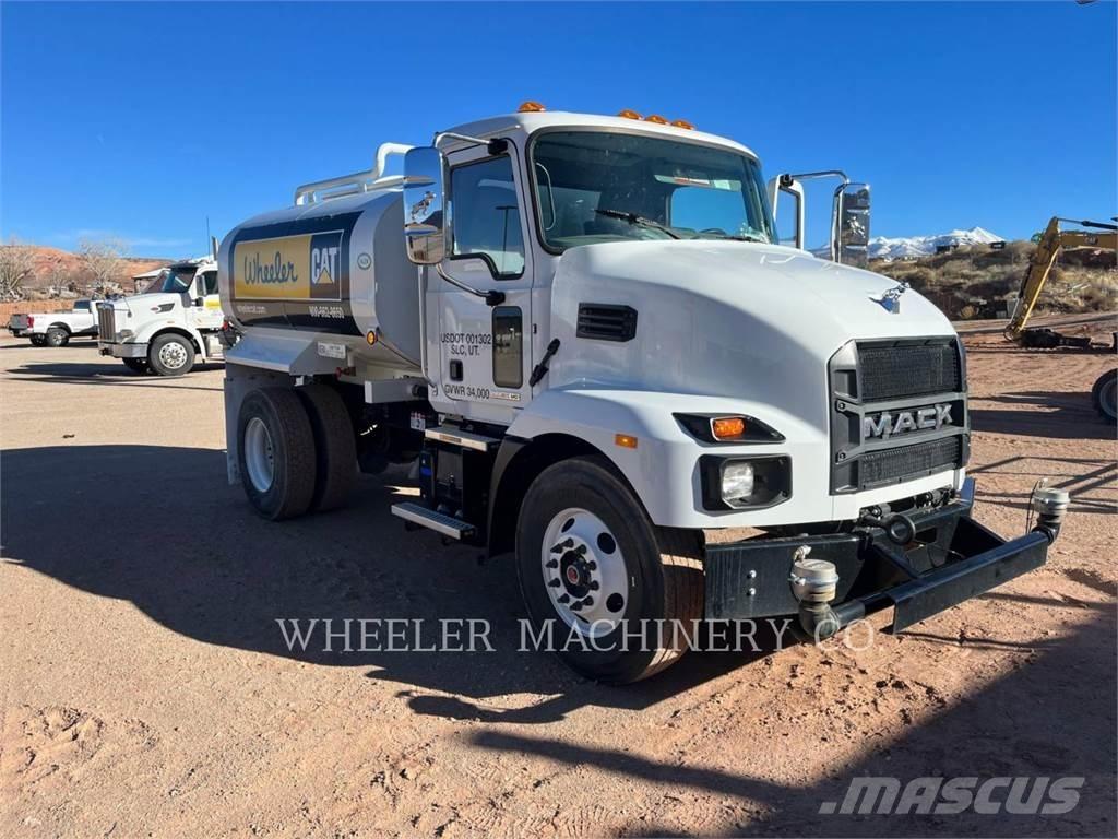 Mack WT2000 A Camiões-cisterna