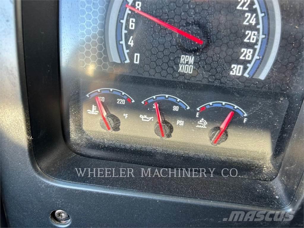 Mack WT2000 A Camiões-cisterna