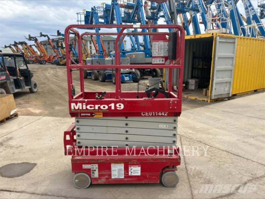 MEC MICRO 19 Elevadores braços articulados