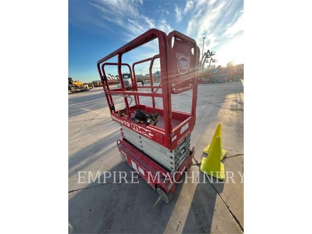 MEC MICRO 19 Elevadores braços articulados