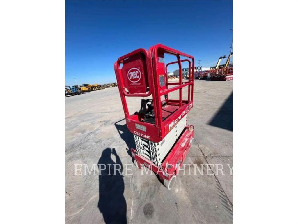 MEC MICRO 19 Elevadores braços articulados