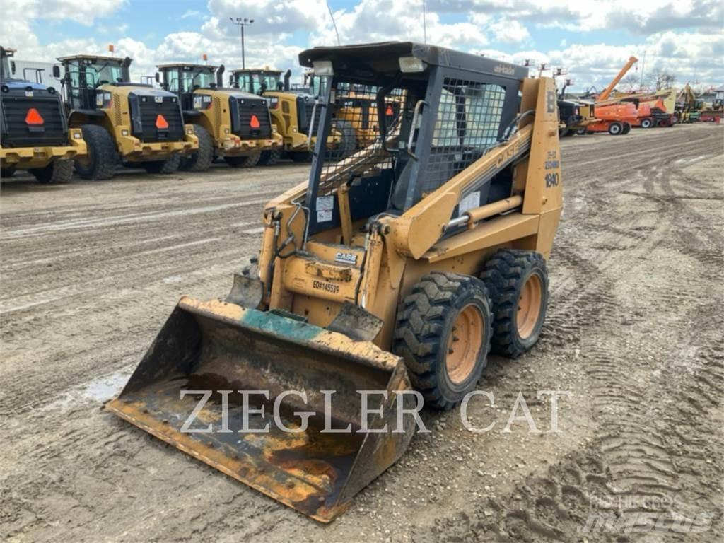 New Holland 1840 Minicarregadeiras