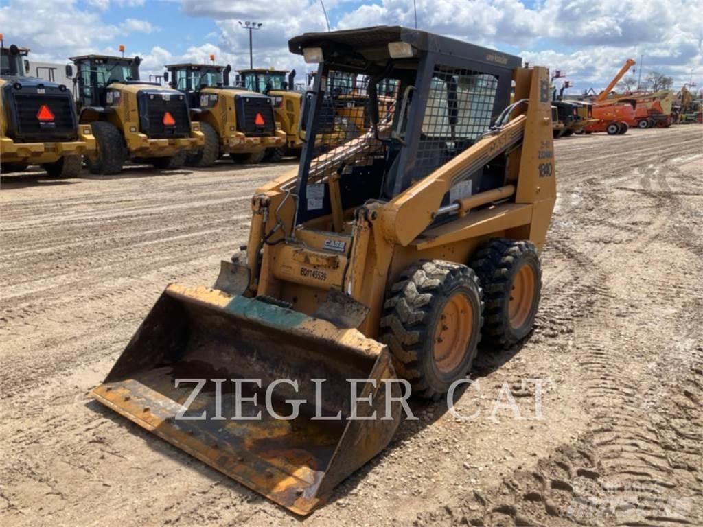 New Holland 1840 Minicarregadeiras
