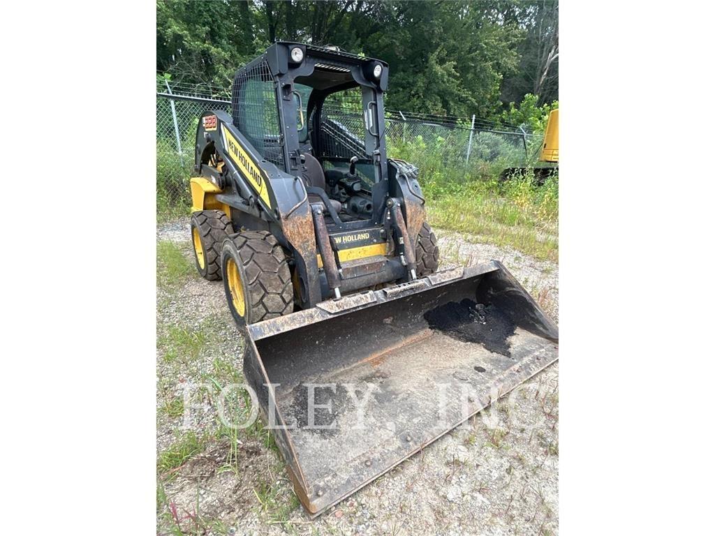 New Holland L228 Minicarregadeiras
