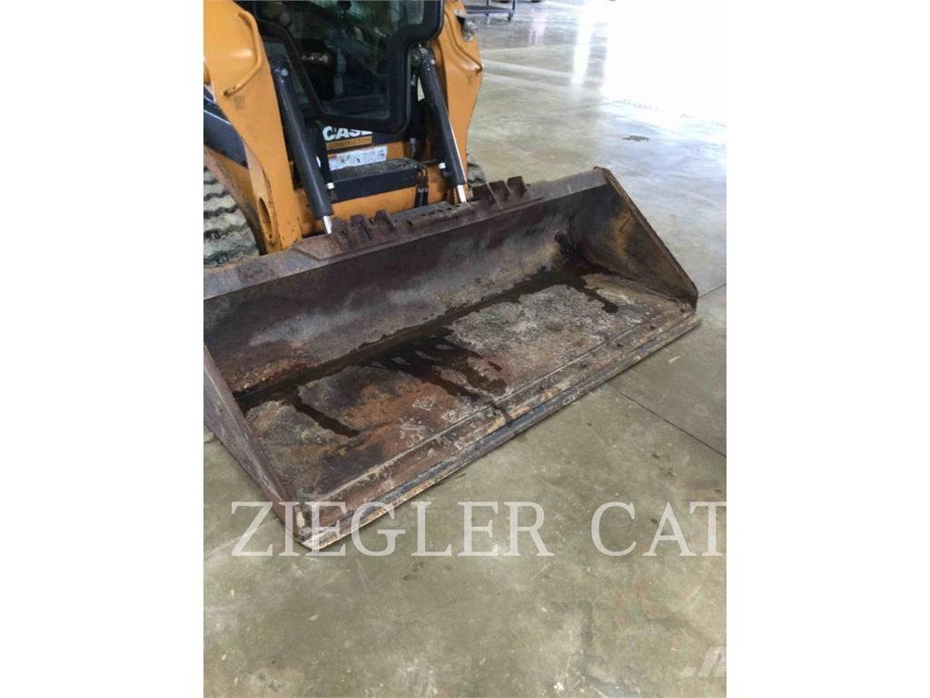 New Holland TR270B Carregadoras de lagartas