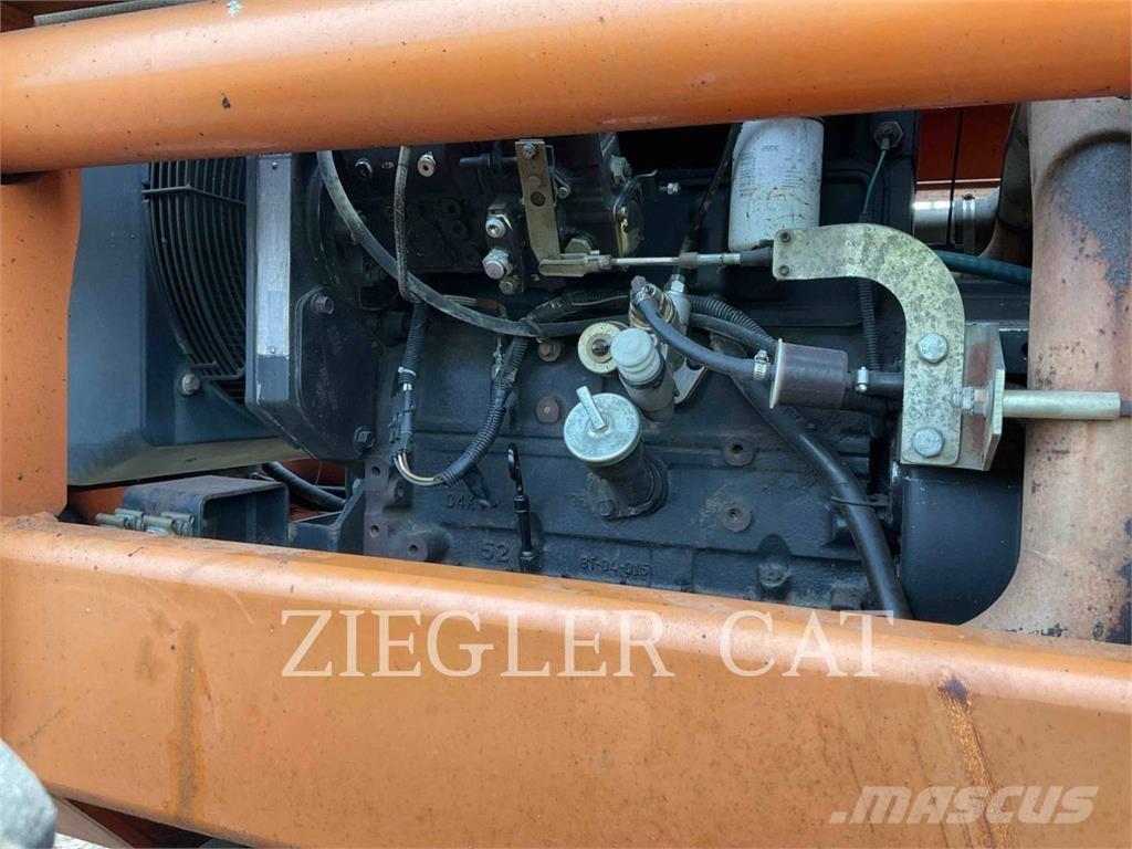  OMNIQUIP/LULL 844C-42 Manipulador telescópico