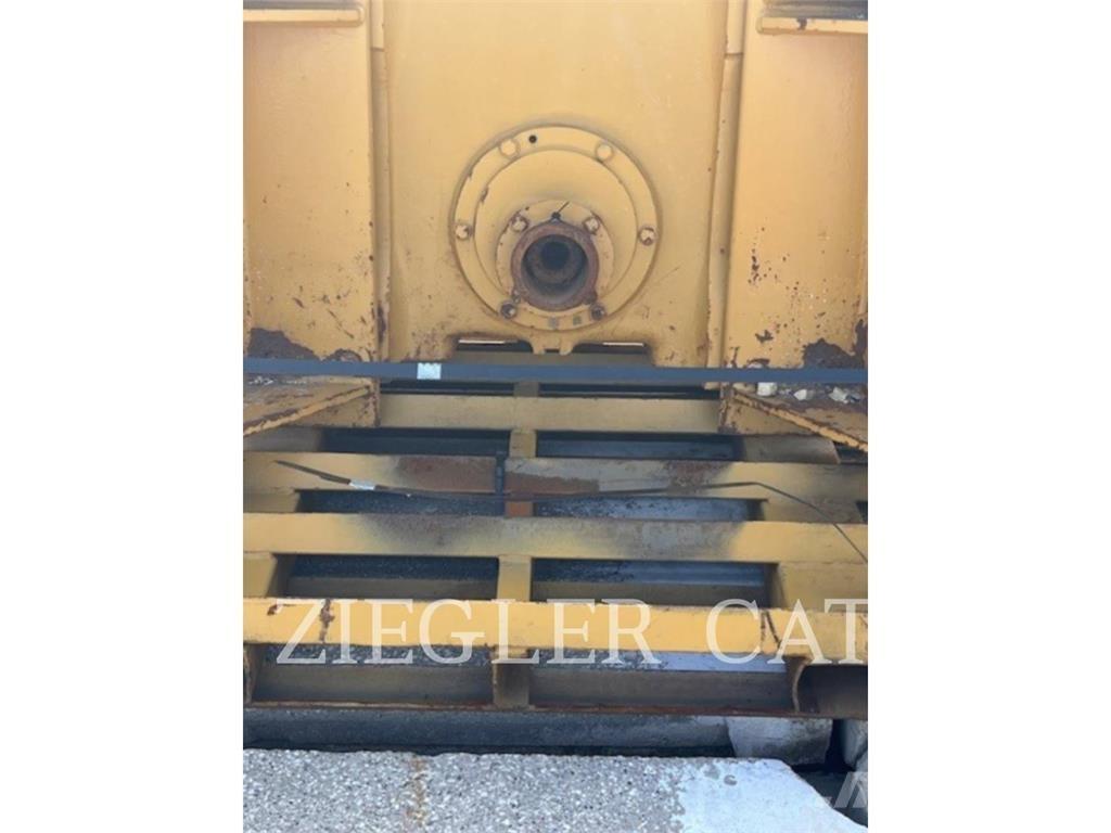 Paccar INC. PA56 Dozers - Tratores rastos