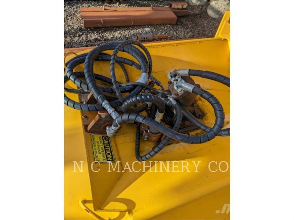  QA72 Minicarregadeiras