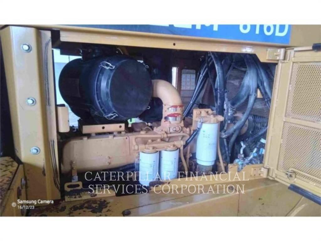 SEM MACHINERY SEM816D Dozers - Tratores rastos