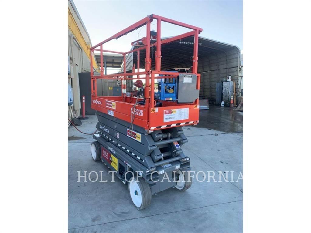 Skyjack SCISSOR26N Elevadores de tesoura