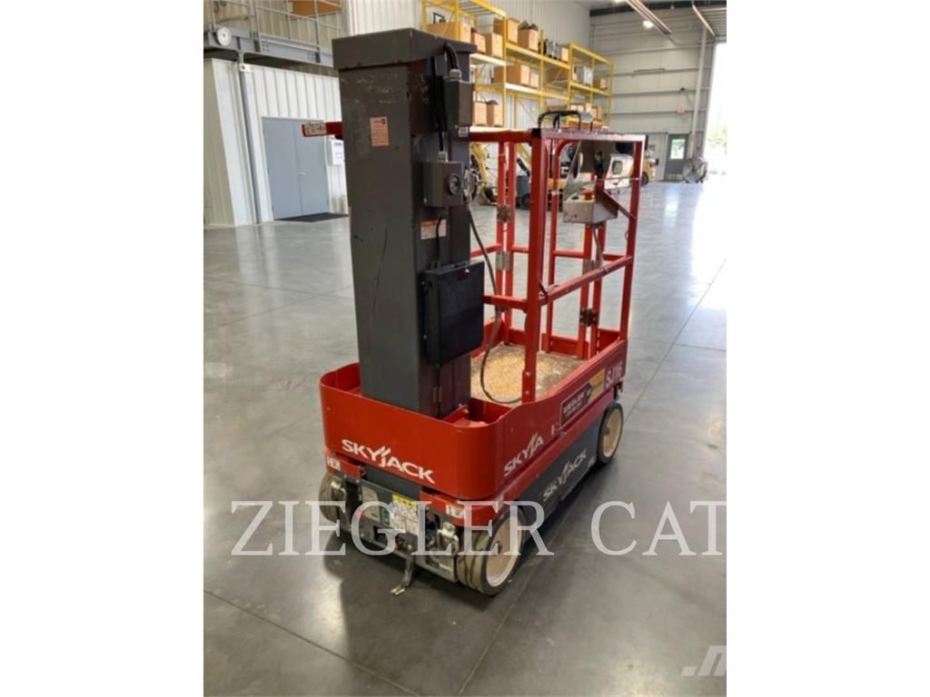 Skyjack SJ16 Elevadores de tesoura
