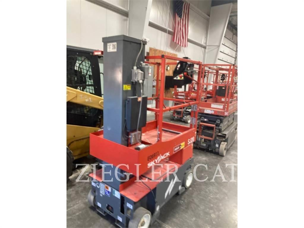Skyjack SJ20 Elevadores de tesoura