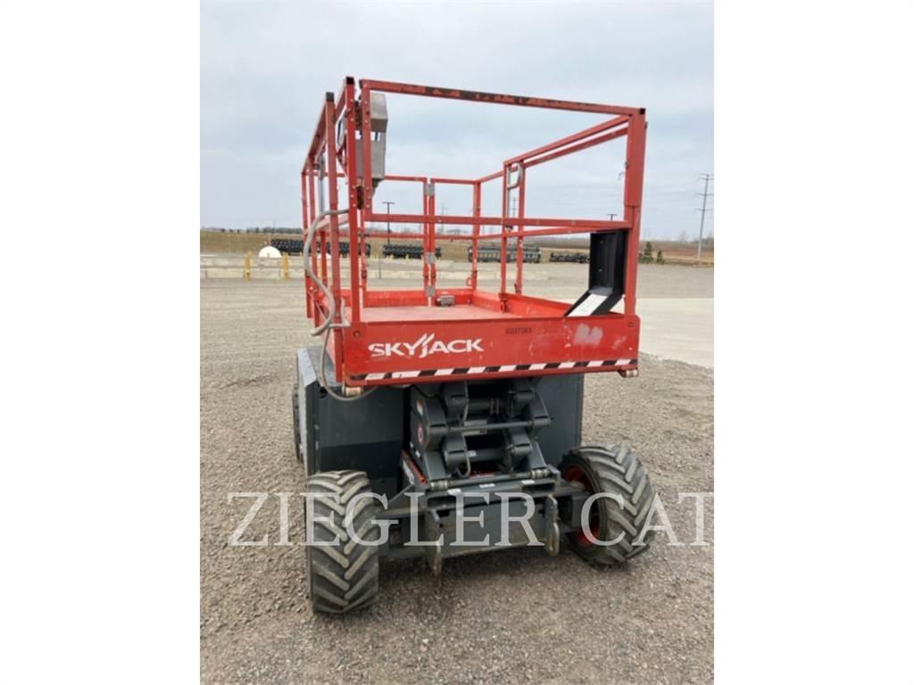 Skyjack SJ6826RT Elevadores de tesoura