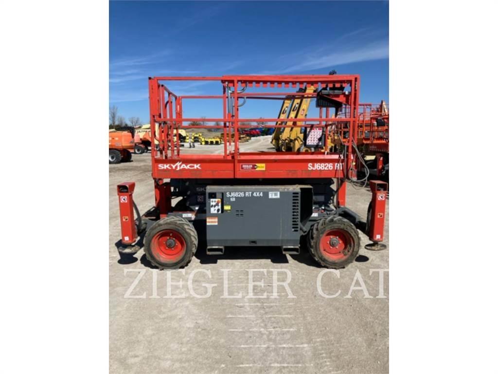 Skyjack SJ6826RT Elevadores de tesoura