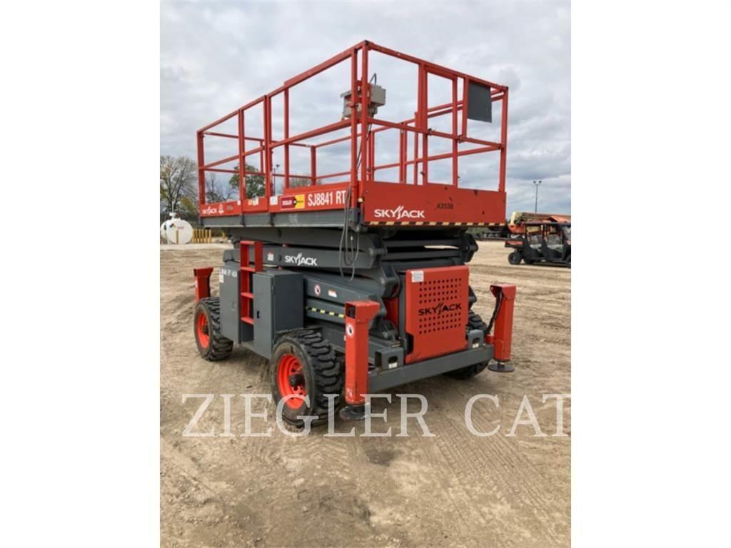 Skyjack SJ8841 Elevadores de tesoura