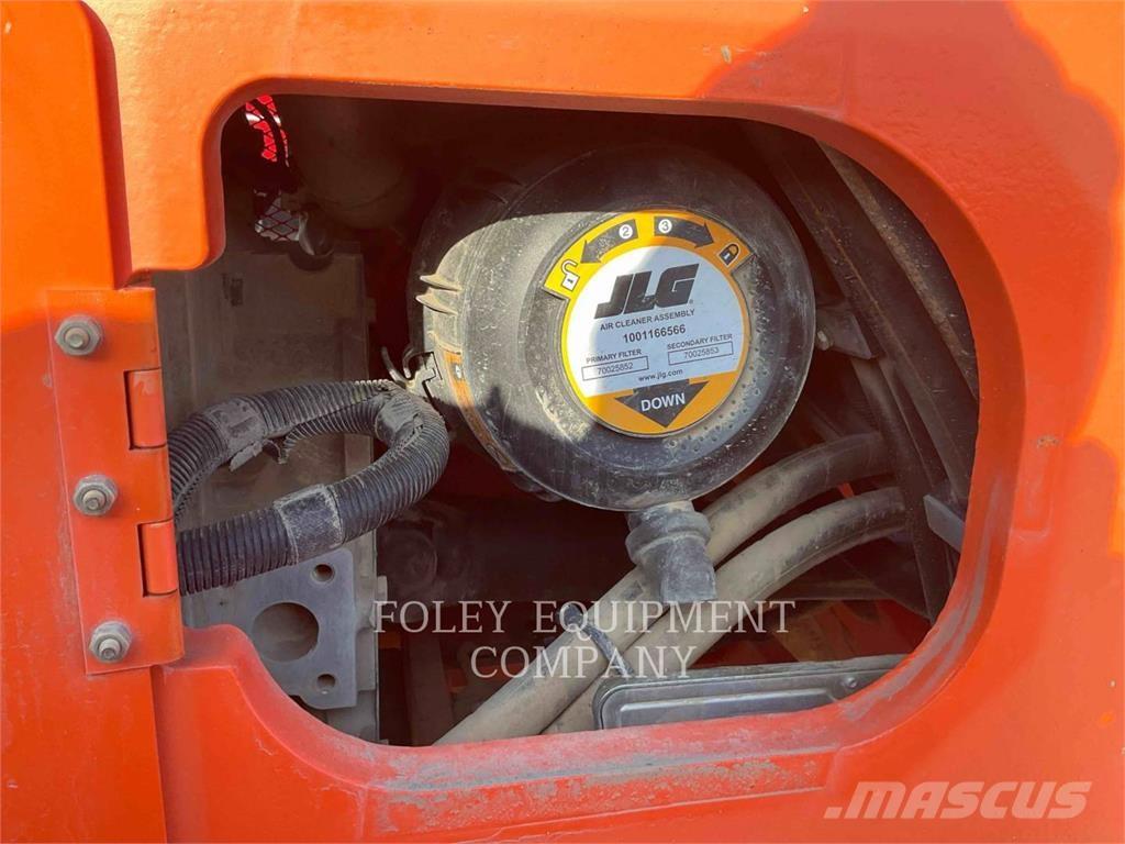 SkyTrak 8042 Manipulador telescópico