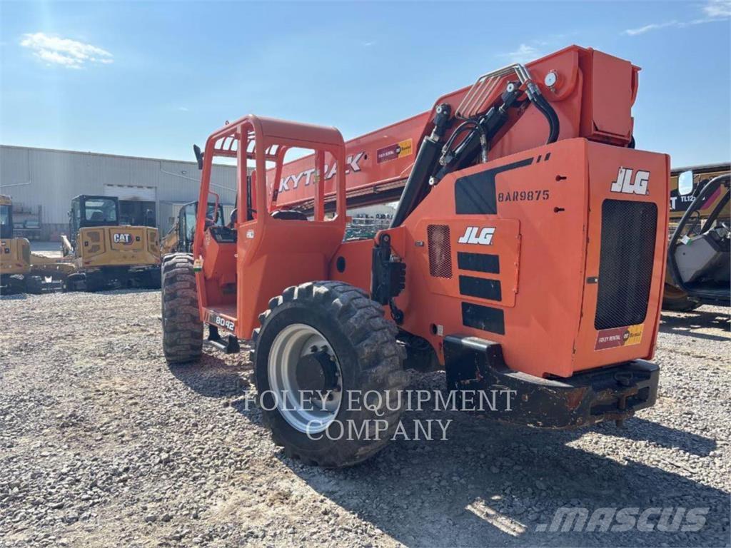 SkyTrak 8042O Manipulador telescópico