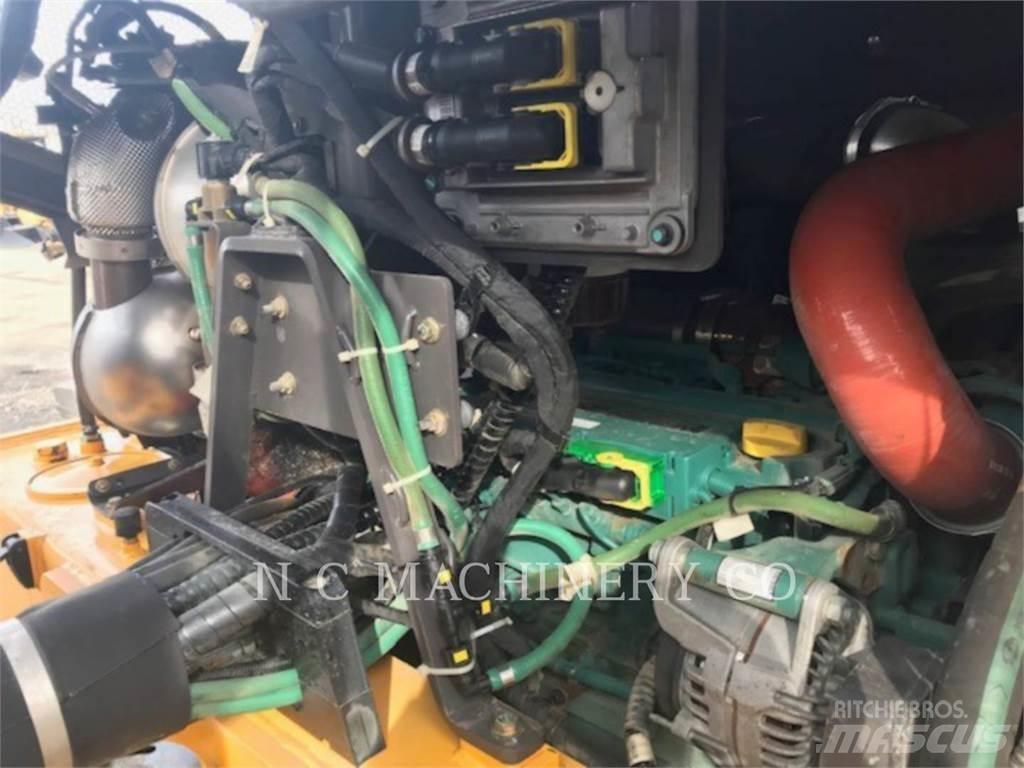 Volvo DD120C Espalhadoras de asfalto