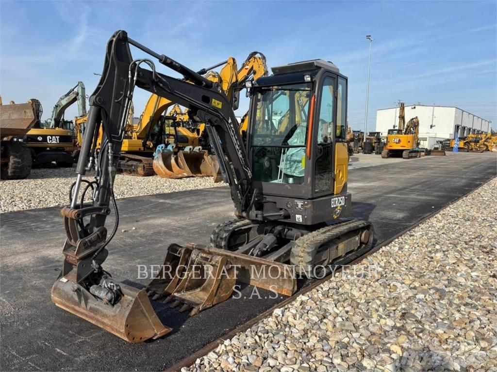Volvo ECR25D Escavadeiras de esteiras