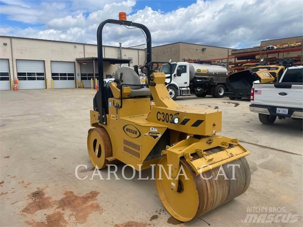 Weiler C303 Espalhadoras de asfalto