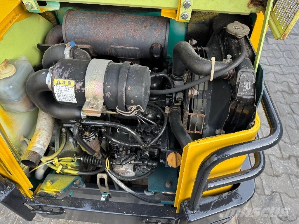 Yanmar B12 Miniescavadeiras