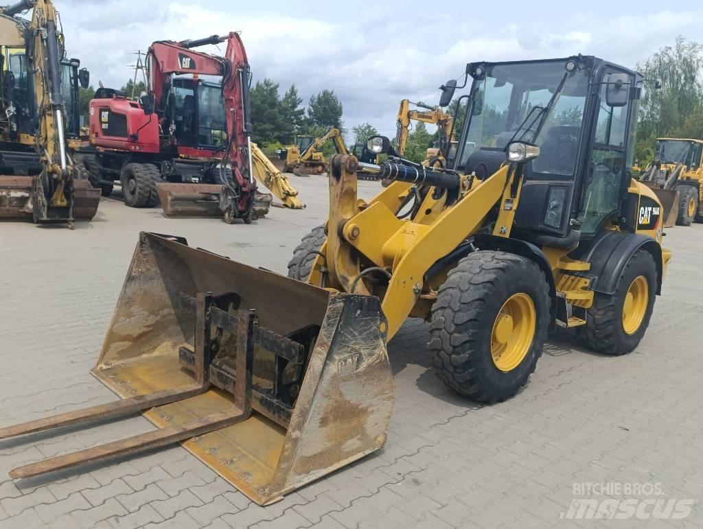 CAT 908 M Carregadeiras de rodas