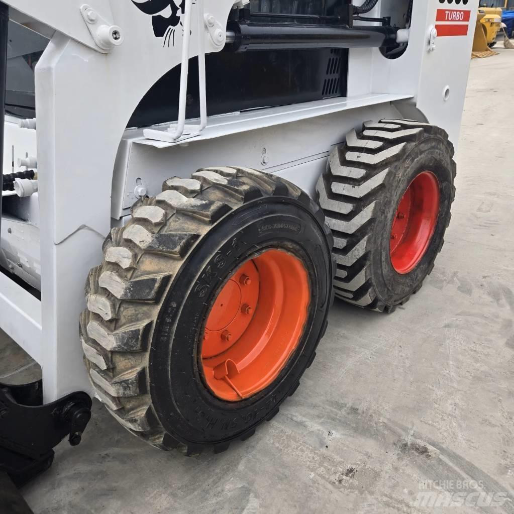 Bobcat S 300 Minicarregadeiras