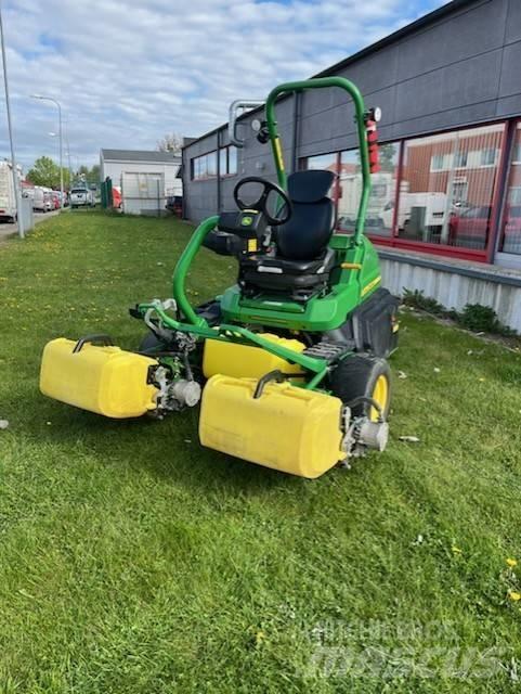 John Deere 2750 E Corta-Relvas Greens