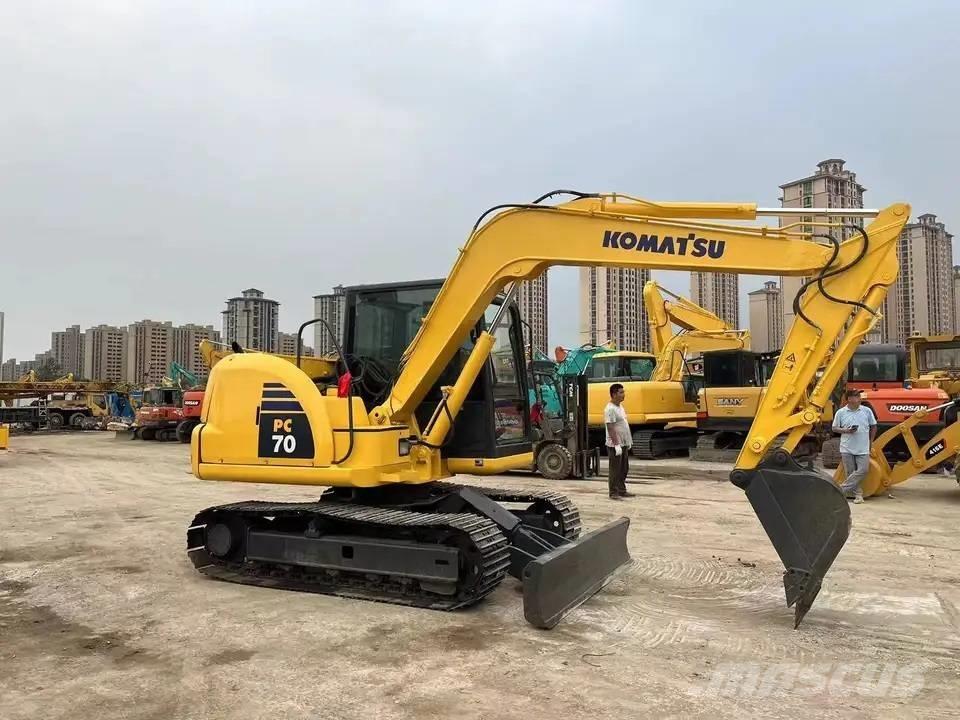 Komatsu PC 70-8 Miniescavadeiras