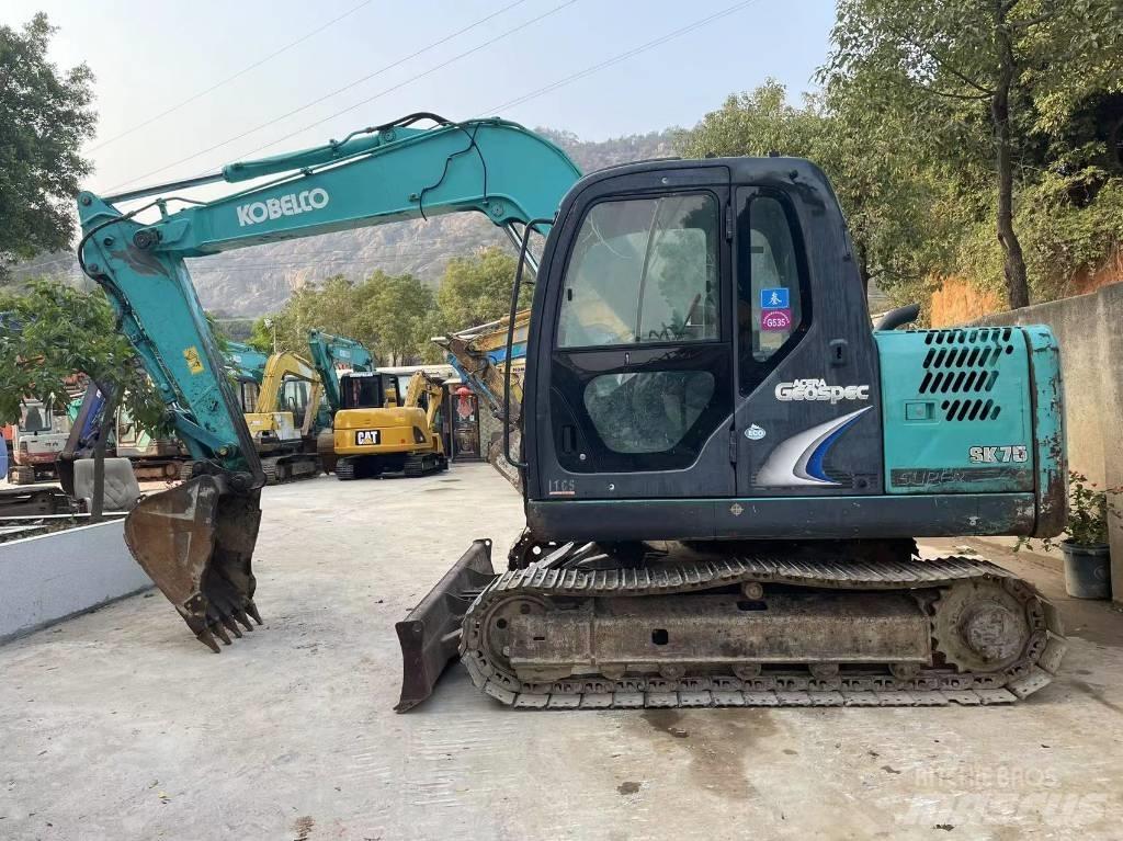 Kobelco SK 75 Escavadeiras de esteiras