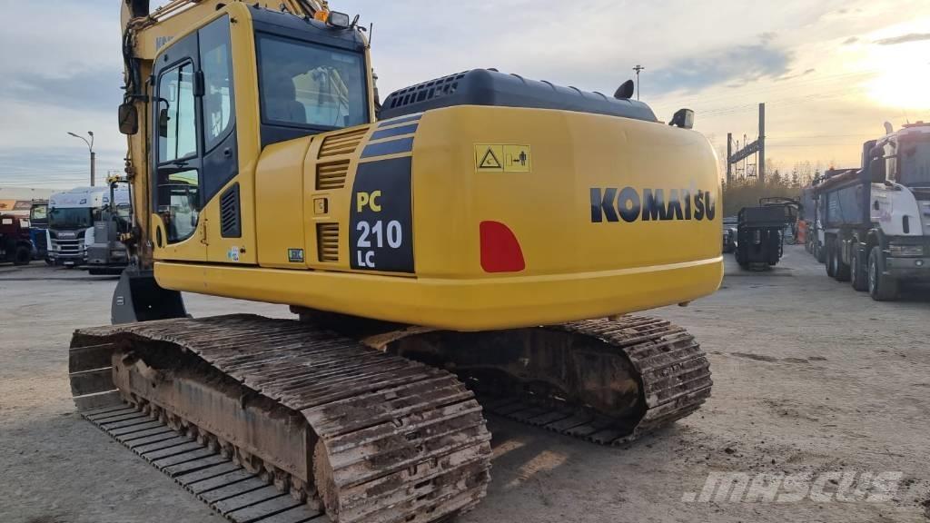 Komatsu PC 210 LC Escavadeiras de esteiras