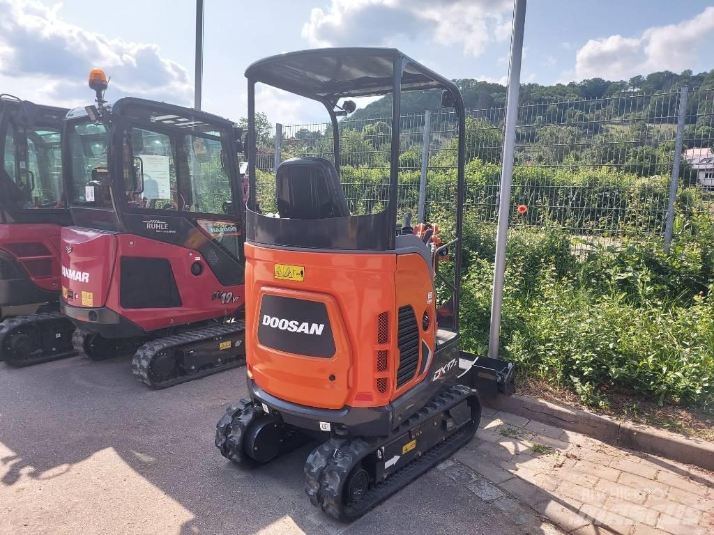 Develon DX 17 Z Miniescavadeiras