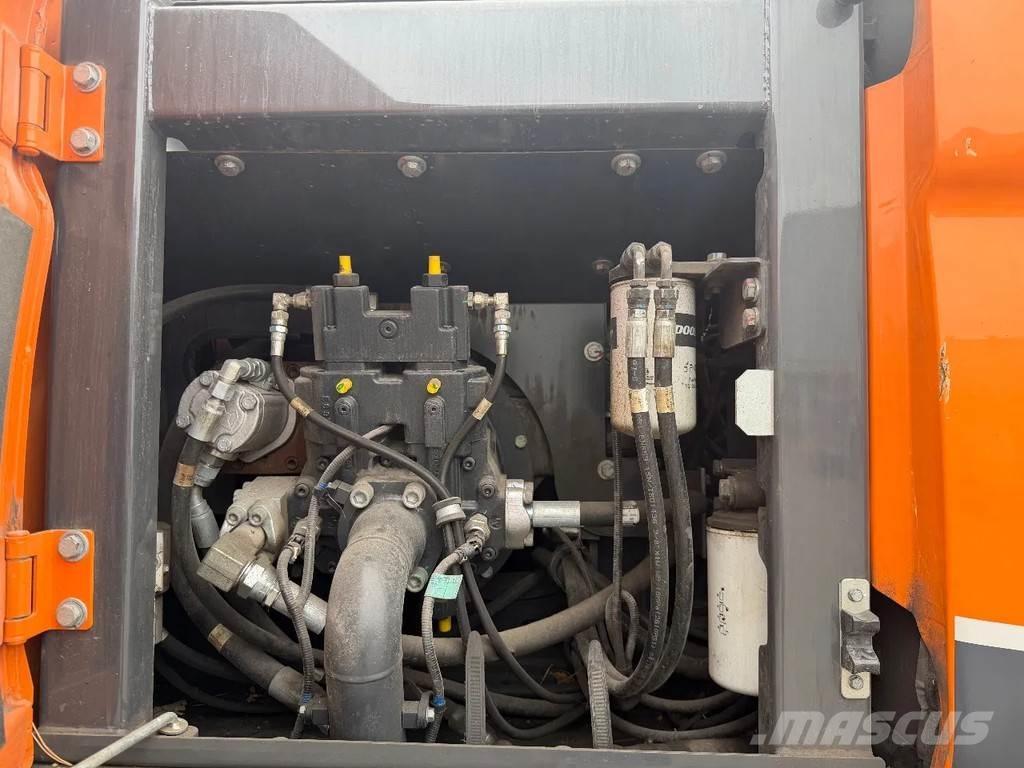 Doosan DX170W-5 Escavadoras de rodas