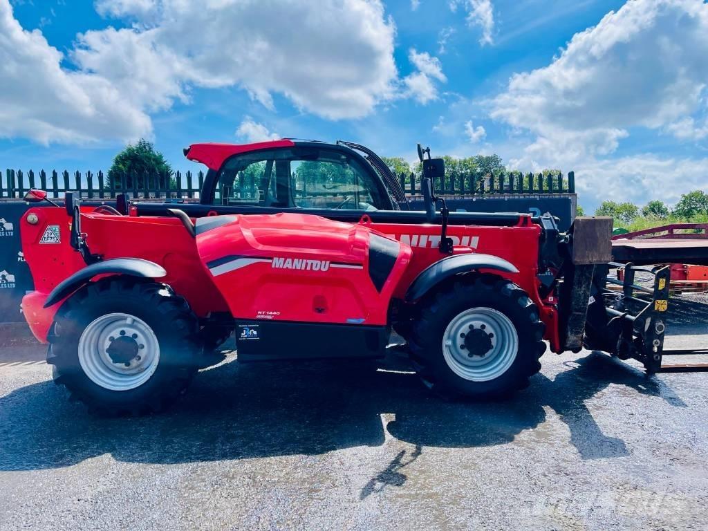 Manitou MT 1440 Easy Manipulador telescópico