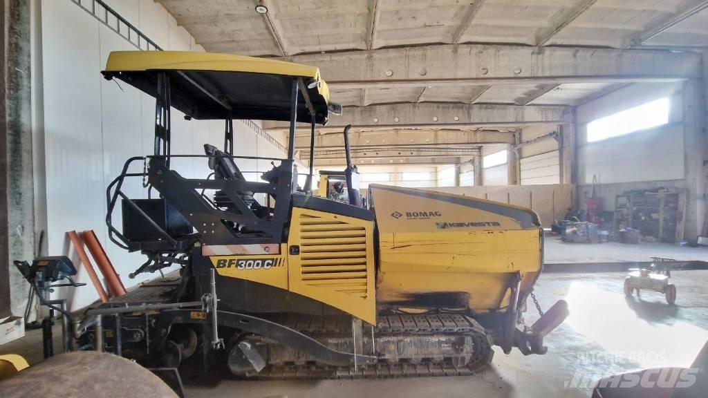 Bomag BF 300 Espalhadoras de asfalto
