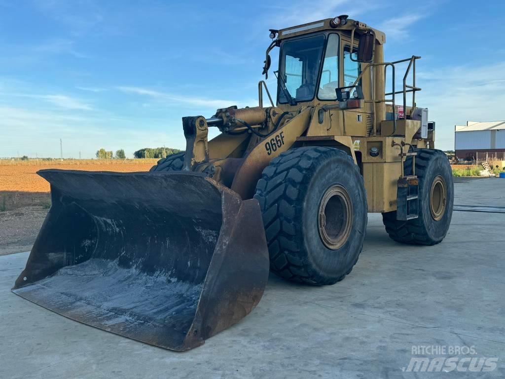 CAT 966 F Carregadeiras de rodas