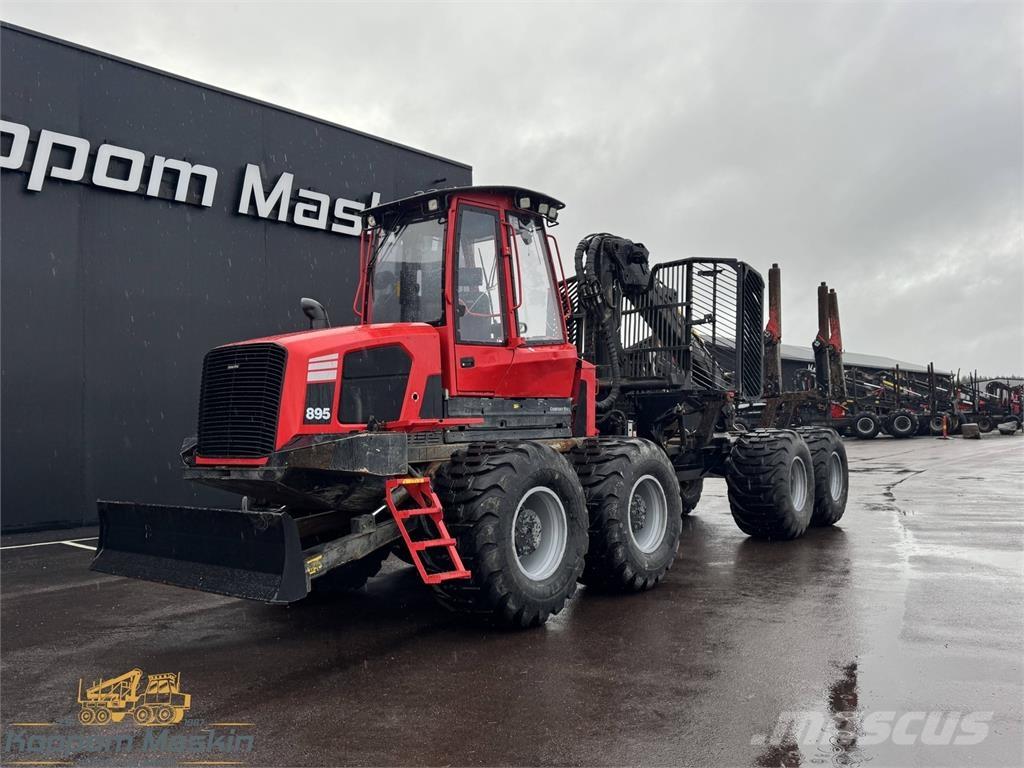 Komatsu 895 Forwarders florestais